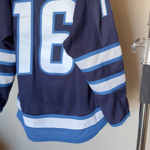 Winnipeg Jets Andrew Ladd NHL Reebok Jersey - Picture 10 of 11